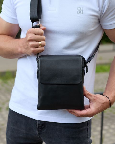 Сумка через плече чоловіча шкіряна Melnik Bags ВА95-00653 Чорна 22х18х6-8 см барсетка з клапаном ВА95-00653 фото