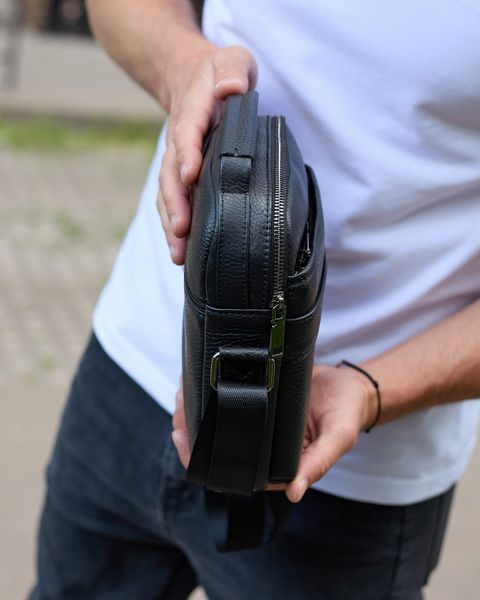 Сумка через плече чоловіча шкіряна Melnik Bags ВК60-455466 Чорна 24х18х7 см барсетка ВК60-455466 фото