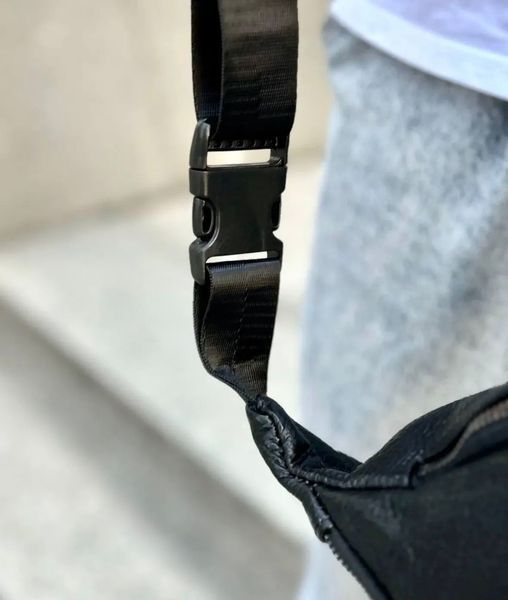 Чорна чоловіча бананка з натуральної гладкої шкіри Melnik Bags 27031973 &mdash; поясна сумка 27031973 фото