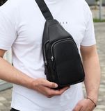 Чоловіча шкіряна сумка-слінг Tiding Bag 34091 чорна вигляд спереду