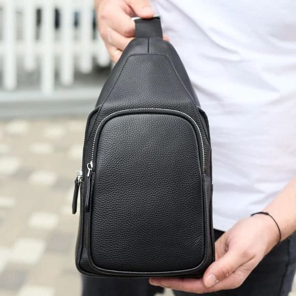 Чоловіча шкіряна сумка-слінг Tiding Bag 34091 чорна 34091 фото