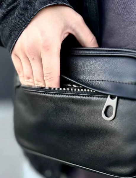 Черная мужская сумка кросс-боди бананка из натуральной кожи Melnik Bags 211196 &mdash; поясная сумка 211196 фото